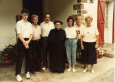 Jose Antonio Arana, su mujer Maiteder , su hija Olatz , Gisela y Guido NIebel, con el Padre Barandiaran en la puerta de su casa